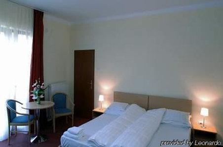 Hotel Korona Harkány Quarto foto